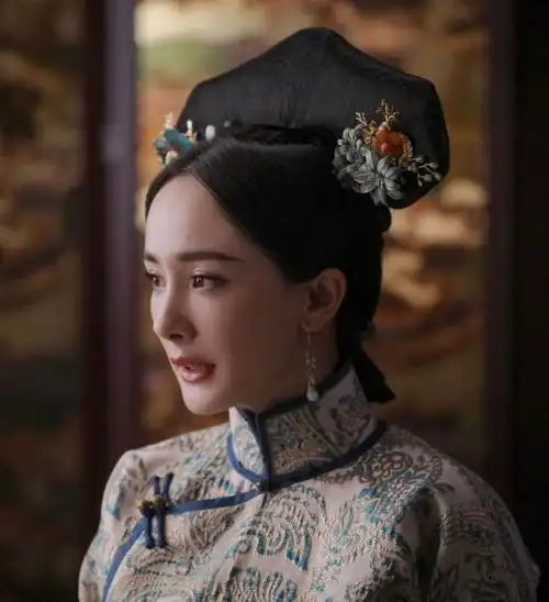 杨幂时隔8年再演清宫戏这回扮「令妃」