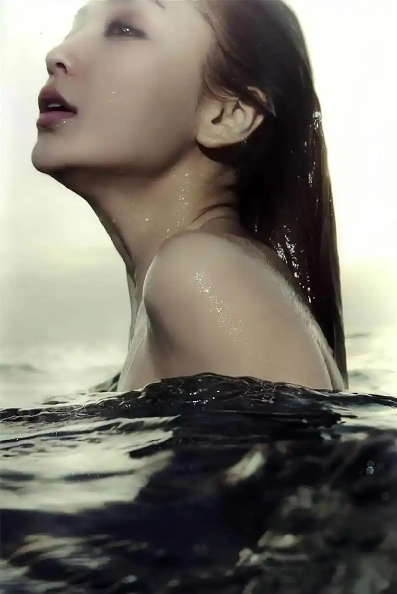 angelababy早期水下大片.#颖颖将baby #ang - 抖音