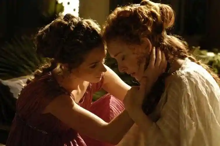 10,《欲奴》(2016)这部剧集以悬疑爱情为背景,讲述了一段扑朔迷离的