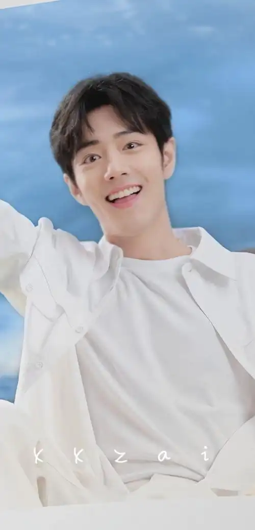 肖战白色穿搭##肖战代言元气森林