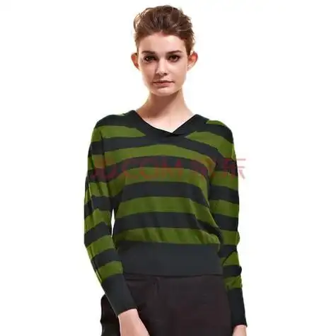 墨绿横条衣服搭配 墨绿色搭配-ship188.com