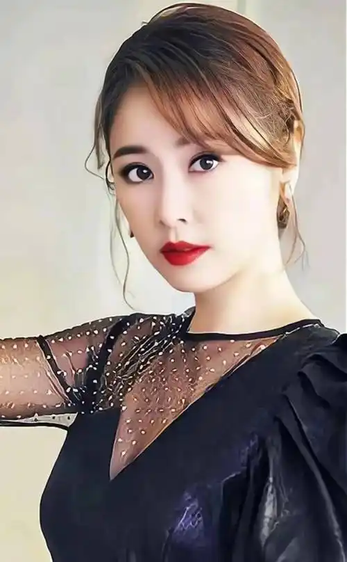 林心如 颜值巅峰期,灵动的眼睛,迷人的酒窝,惊艳了多少人!