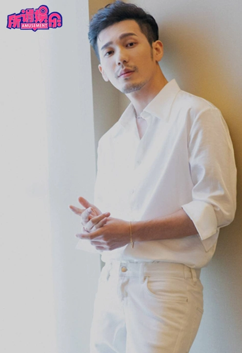 今日最帅伴郎非王嘉尔莫属 吹爆这个低头杀 易烊千玺胡先煦李兰迪三人