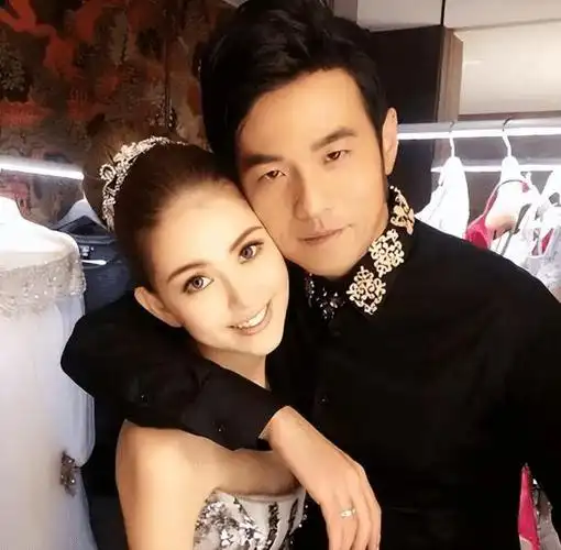 22岁昆凌嫁大14岁周杰伦,婚后连生三胎,其实没你想得