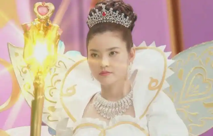 还记得魔仙女王吗?当初嫌她胖,如今减肥后美到认不出