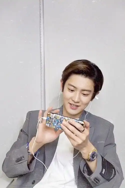 朴灿烈男友视角/朴灿烈女友视角 我良心发现回来营业了 自截自调灿烈