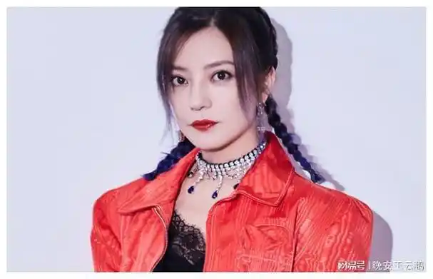 颤抖吧赵薇机场透露将回归小燕子的恶真没人能治她吗