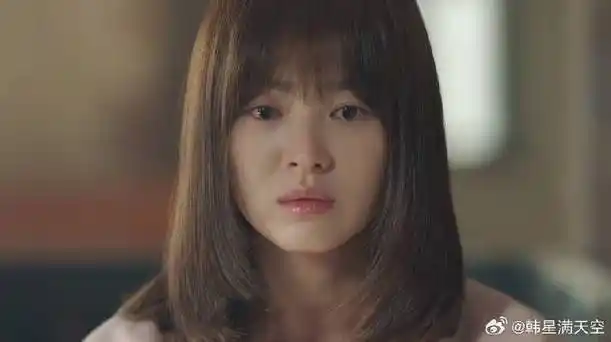 自己与宋仲基关系,独自伤心痛哭|宋慧乔|宋仲基|太阳的后裔_新浪新闻