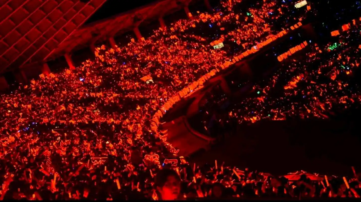 tf十年之约演唱会官宣# 易烊千玺粉丝集结,红海再现!