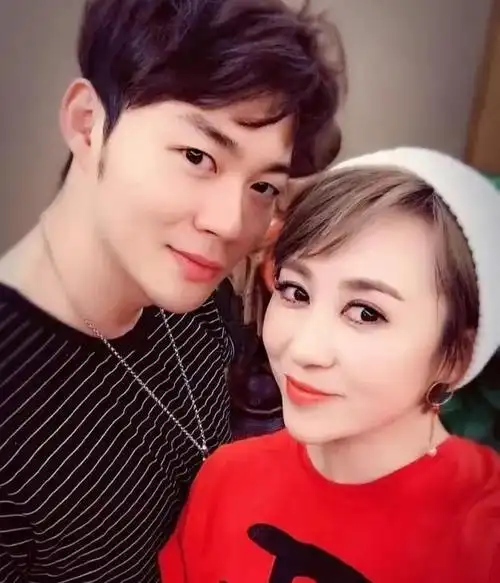 沈腾大赞马丽老公,称他年纪小却大度,马丽用两句话划清界限