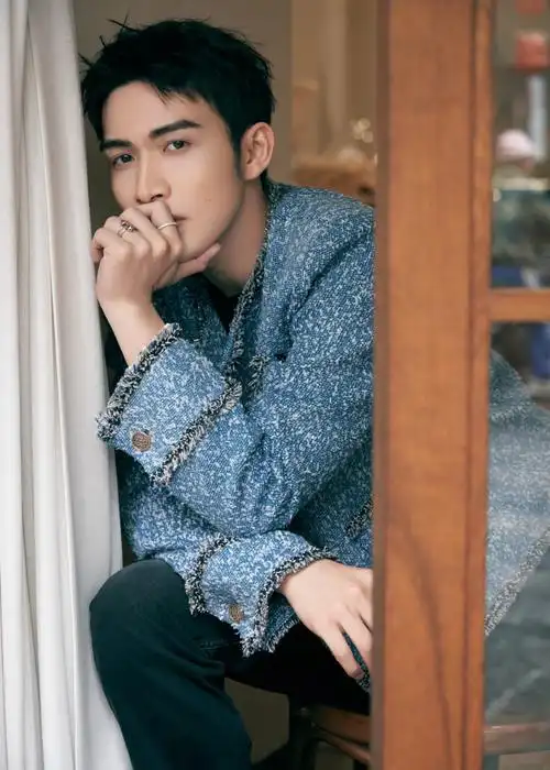 张彬彬你好星期六蓝色小香风剧照