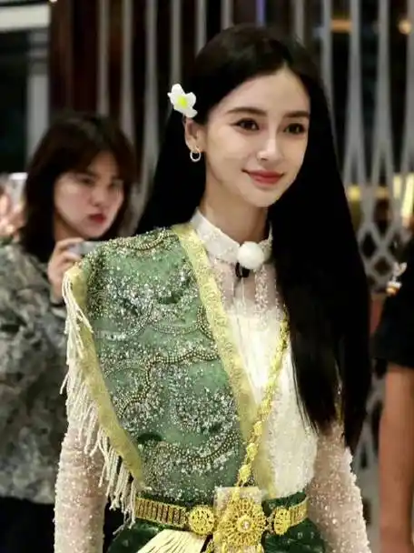 长直发好温柔#angelababy