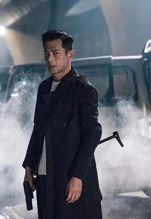 古天乐新电影表情僵硬身材暴瘦被晒黑荧幕形象被过度消耗