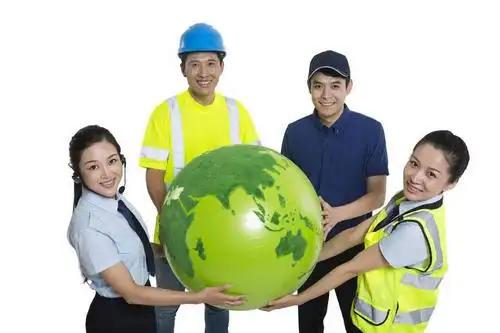 物流专业团队和绿色地球仪合影 分享到: 图片编号: tkf005_2385277