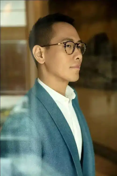 汤臣一品掌门人汤子嘉和温心在一起了万千少女豪门少奶奶梦碎