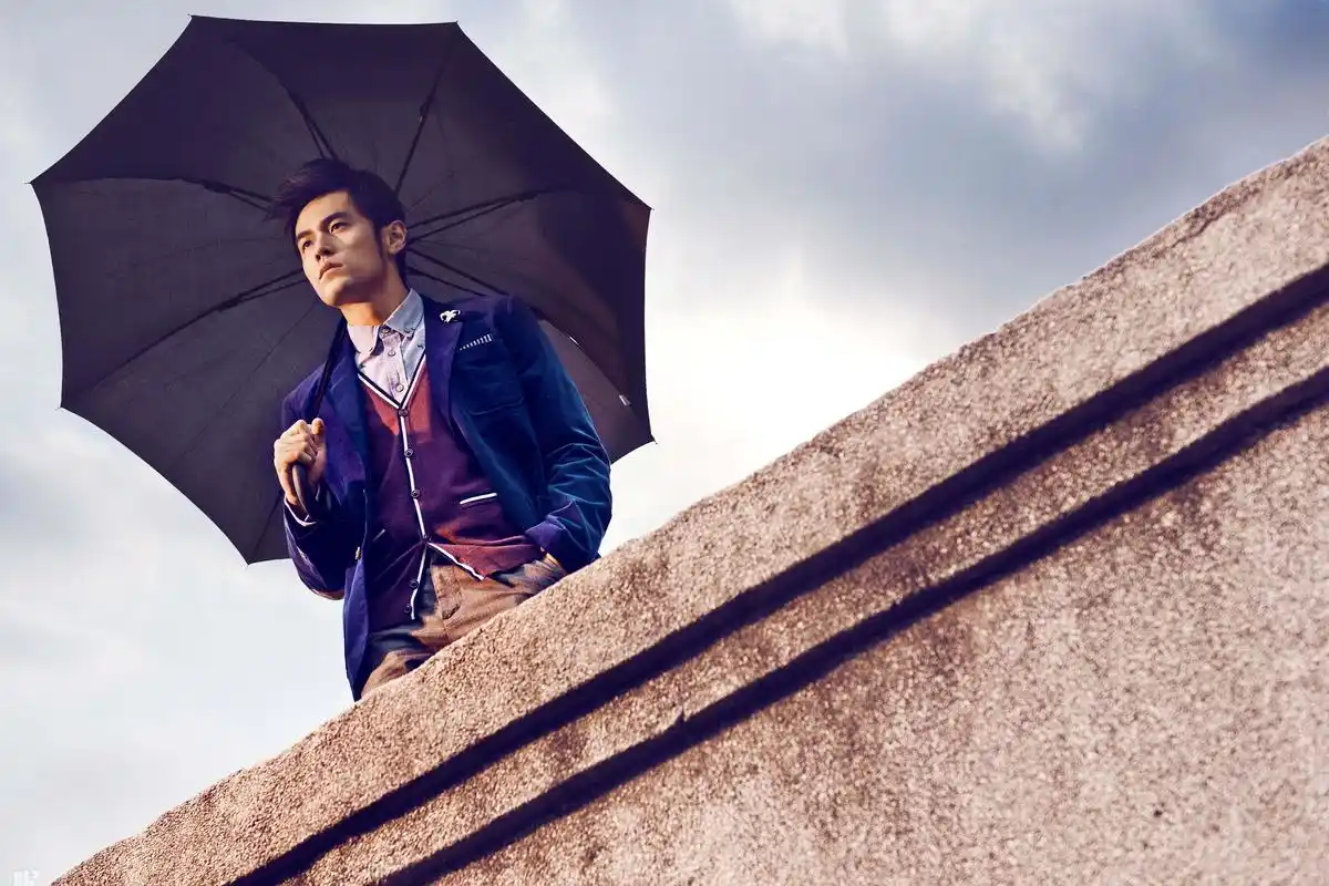 周杰伦为何很少听别人的歌?周杰伦说"实力不允许"啊!__凤凰网