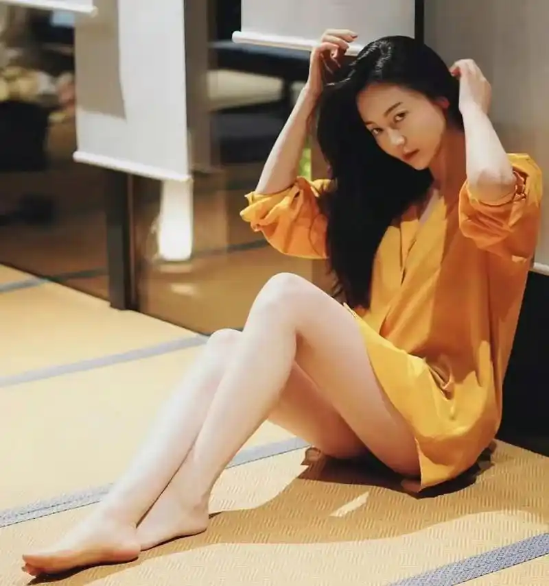 网友:黄梦莹御女范十足,身材真好,大长腿真的好美呀