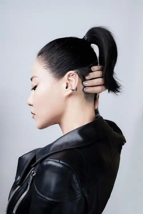 8         铲青发型硬核风格.