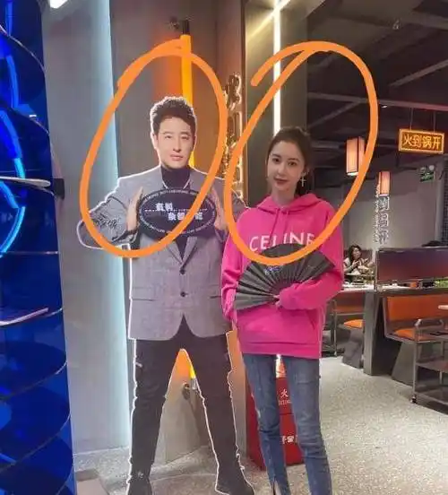 潘玮柏豪宅内景曝光,网红老婆宣云炫富,豪宅内拍摄拆箱视频_吴昕_女子