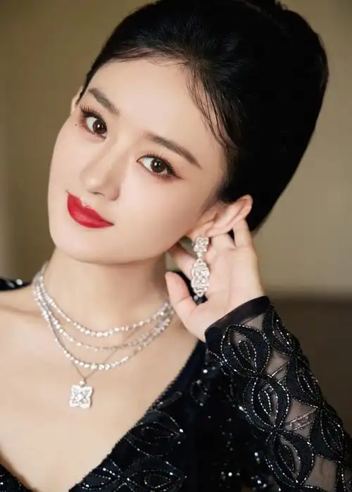 时尚芭莎盛典红毯##戴比尔斯时刻