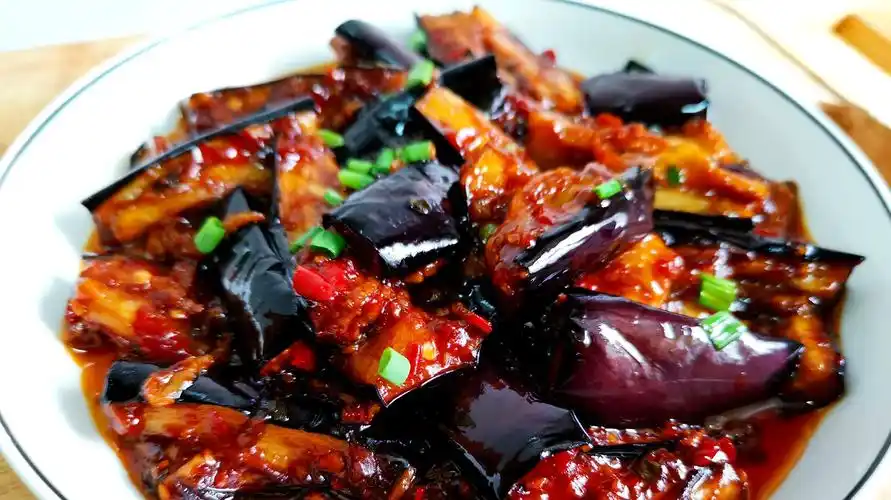 顾家小厨:茄子怎么做才好吃?教你做出地道的鱼香茄子