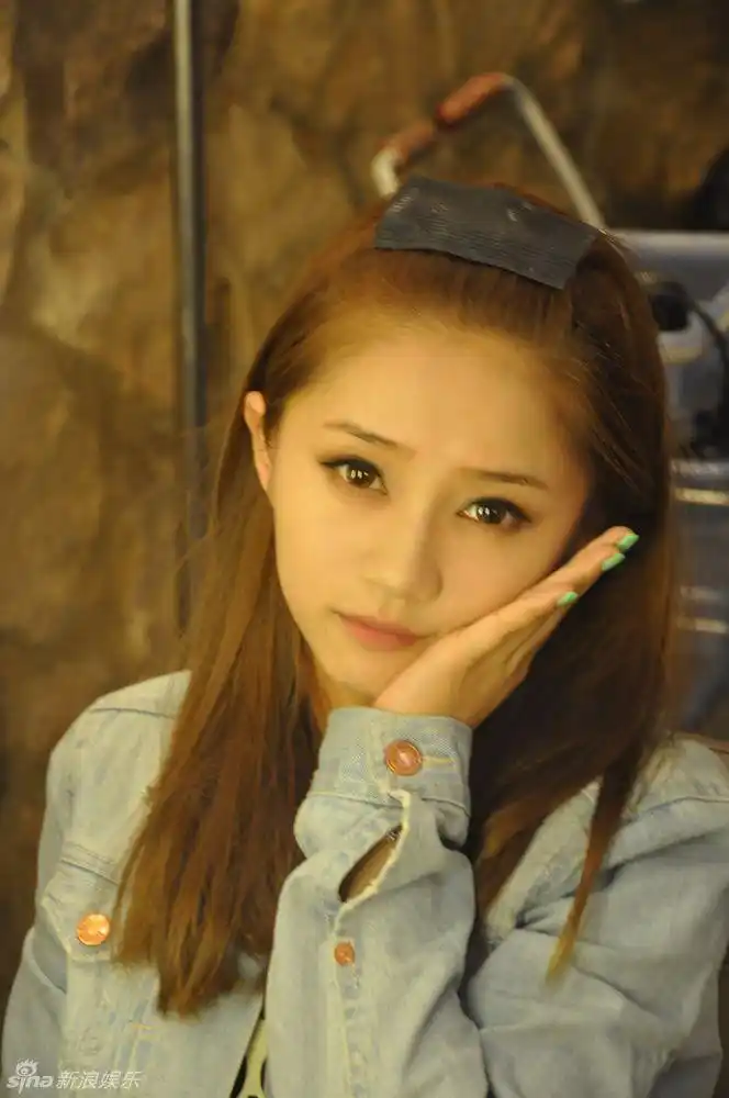 组图:杭州快女六一齐卖萌 付梦妮被赞专业_高清图集_新浪网