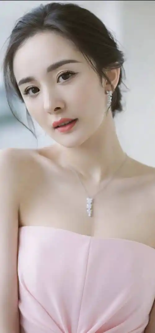 风华绝代的杨幂,影视剧排行第一美人,高清写真美图到底有多撩人_紫曦