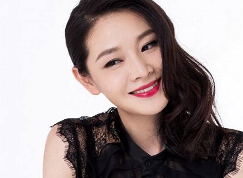 王维维,中国内地女演员.毕业于上海戏剧学院导演系本科.