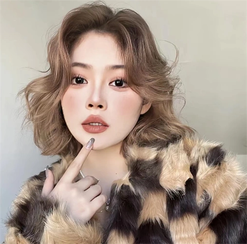 2023最火韩式气垫烫 简约高级显脸小_女生烫发 - 美发站