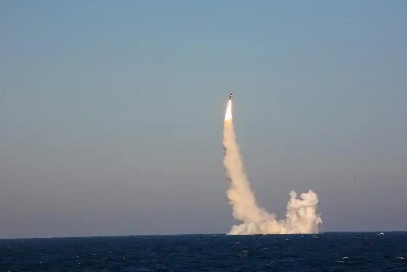 "布拉瓦"弹道导弹