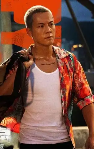 陈伟霆这张荷尔蒙溢出屏幕##陈伟霆腹肌给我摸摸