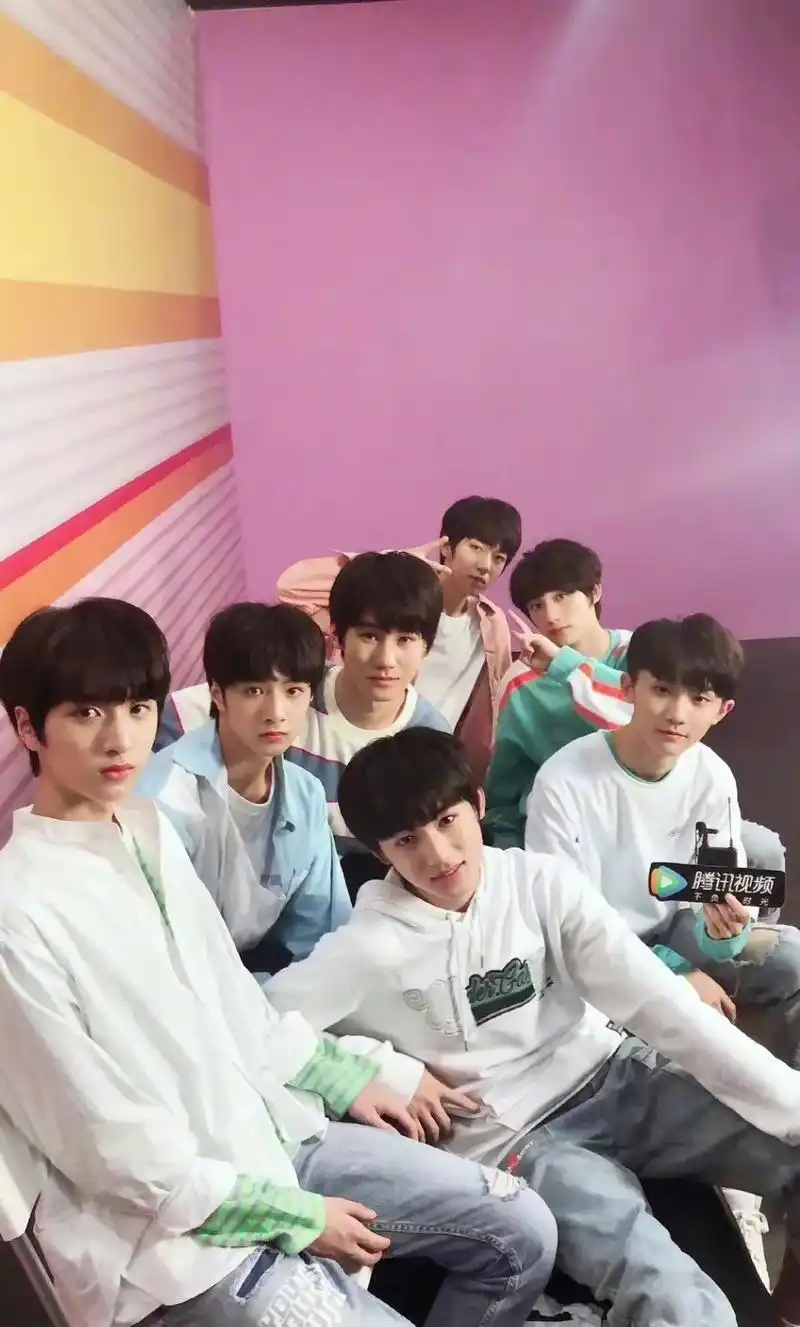 时代少年团最新大合照9615马嘉祺 丁程鑫 宋亚轩 刘耀文  - 抖音