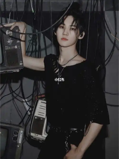 张真源锁骨杀76