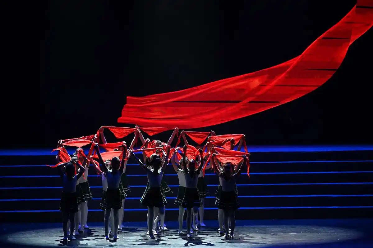 老百姓演绎北京这一年的大城小事:献给市民的春晚在国家大剧院上演