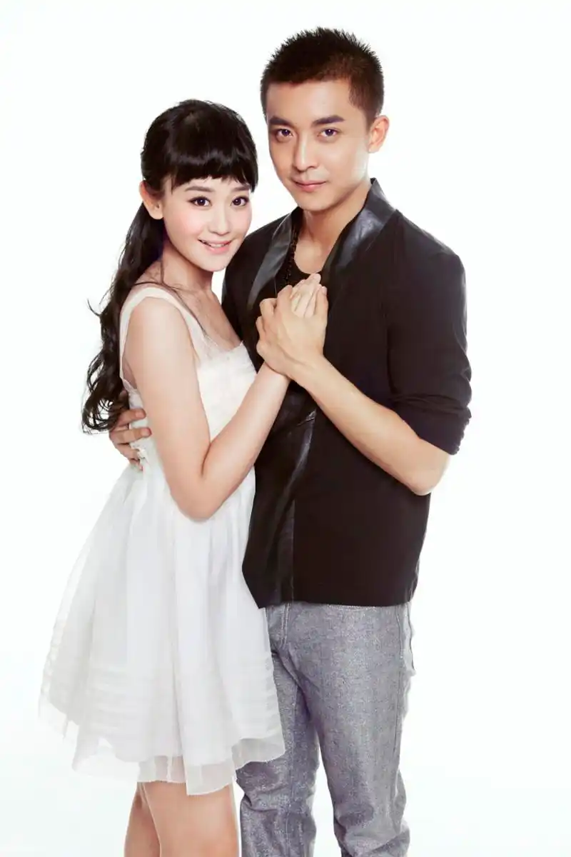 组图:海陆李佳航拍写真送祝福 戏里戏外默契十足_高清图集_新浪网