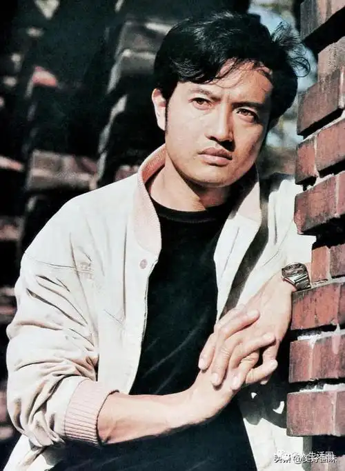 老照片阳光帅气的八十年代男影星马晓伟唐国强郭凯敏周里京