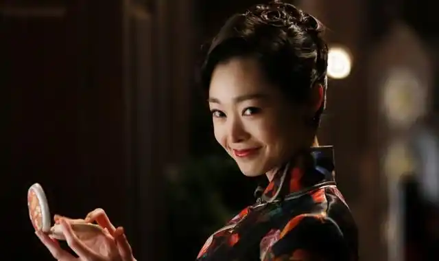 宋轶伪装者剧照旗袍装太美!