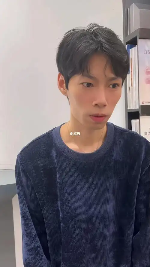 男生发型四六微分修饰脸型卷发