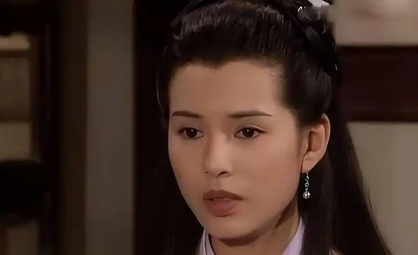 20多年前,李若彤因饰演《神雕侠侣》中的小龙女而风靡大江南北.