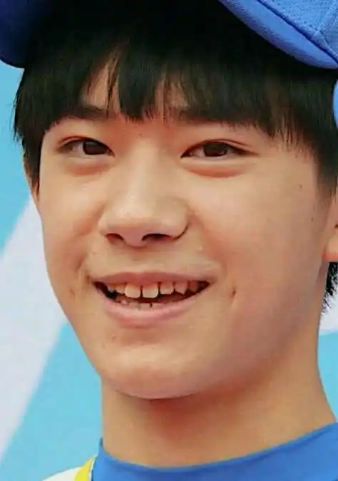 易烊千玺卡粉有多严重看完生图vs精修图网友凶神恶煞