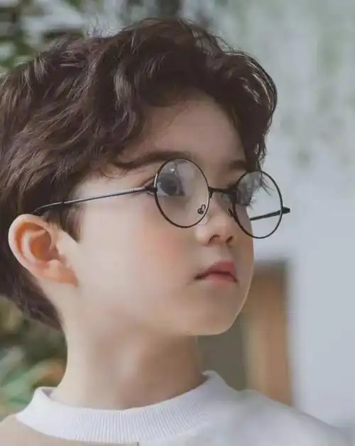 混血的基因实在太强大这个小男孩长大后又会是谁的白月光