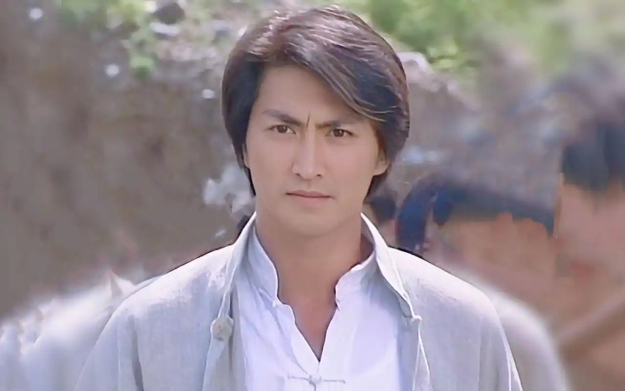 他是何家劲,是展昭,也是马永贞!