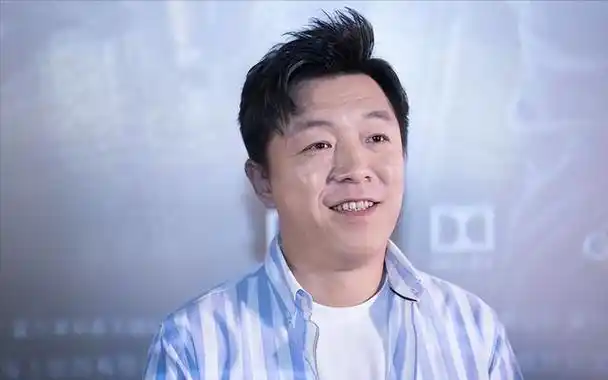 18岁黄渤忍了,18岁鹿晗也能忍,看到18岁的雷佳音后,真忍不了了