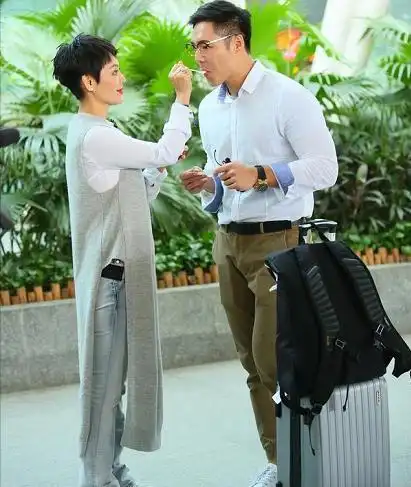 宁静发了一条微博网友的评论笑抽了