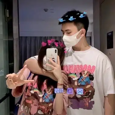 最新版的秀恩爱的情侣头像真人好看