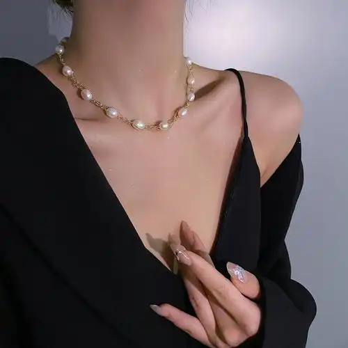 产品摄影 珍珠项链暗黑系模特拍摄 饰品项链模特拍照