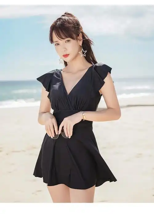 女神泳衣女2020新款性感泡温泉显瘦遮肚连体裙式小胸聚拢韩式游泳装