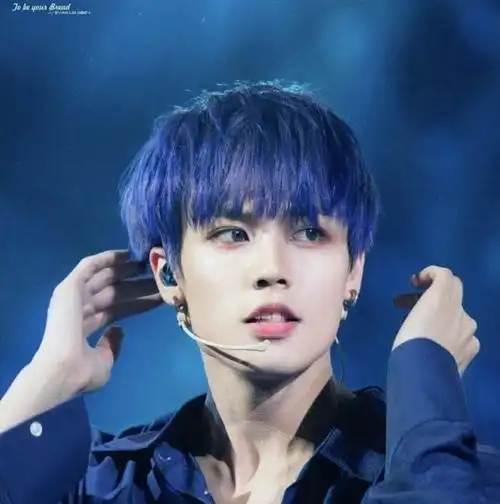 28中韩男爱豆蓝色系头发,神仙颜值22