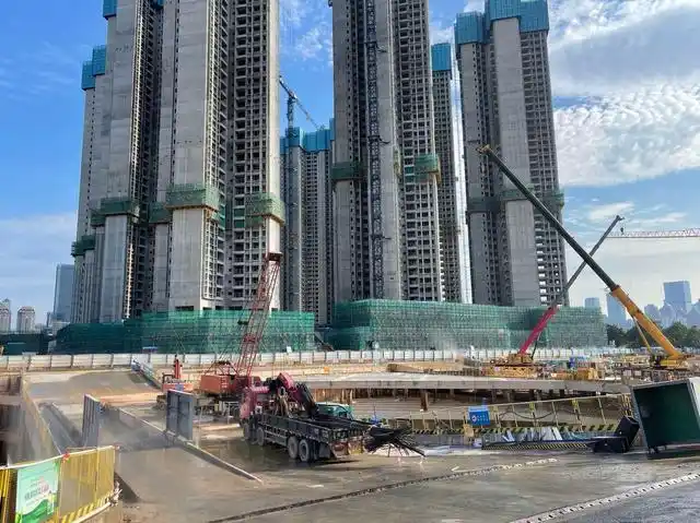 今年的王炸,隐藏在"深圳棚改第一村"华富村!