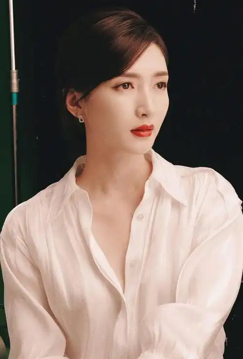 回顾江疏影:曾有社交恐惧症与胡歌分手7年,她活得更加自信洒脱